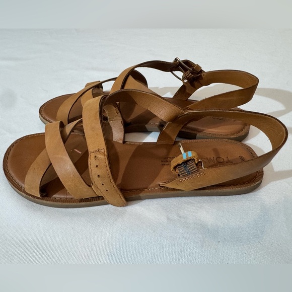 Tom’s Tan Strappy Sandals 9 wide summer sandals - Picture 3 of 15